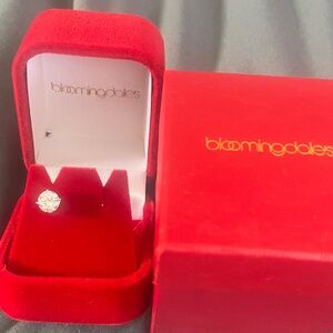 Cubic zirconia diamond stud earring